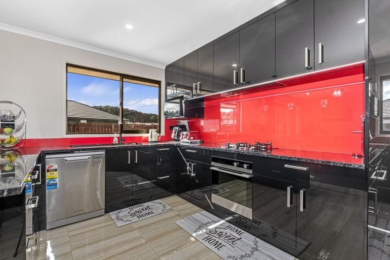 Photo of property in 24 Okaihau Place, Tikipunga, Whangarei, 0112