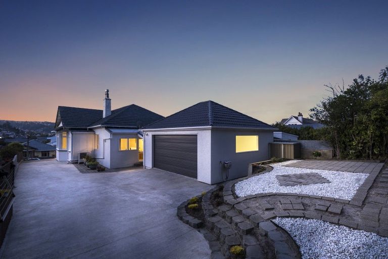 Photo of property in 163 Victoria Road, Saint Clair, Dunedin, 9012