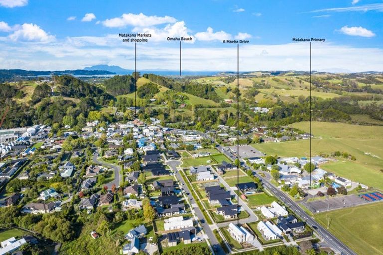 Photo of property in 6 Maeha Drive, Matakana, 0985
