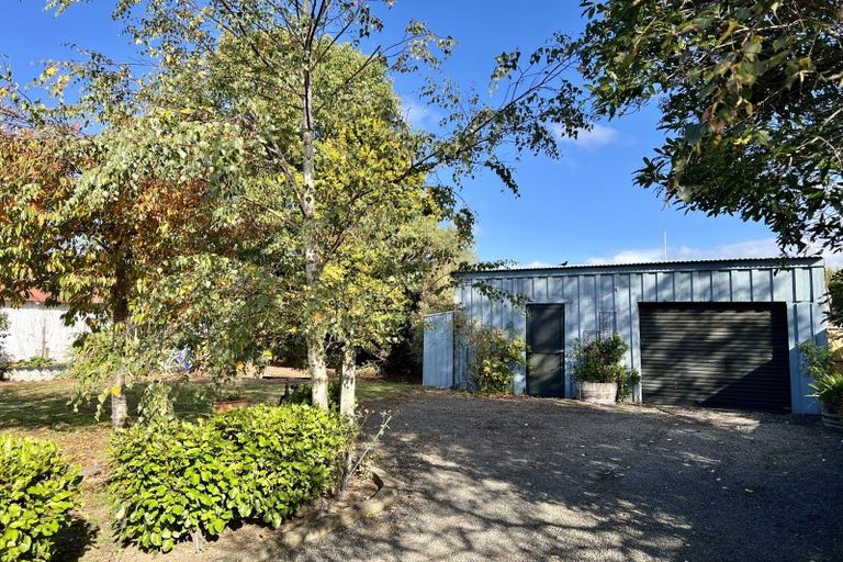 Photo of property in 17 Thyra Street, Dannevirke, 4930