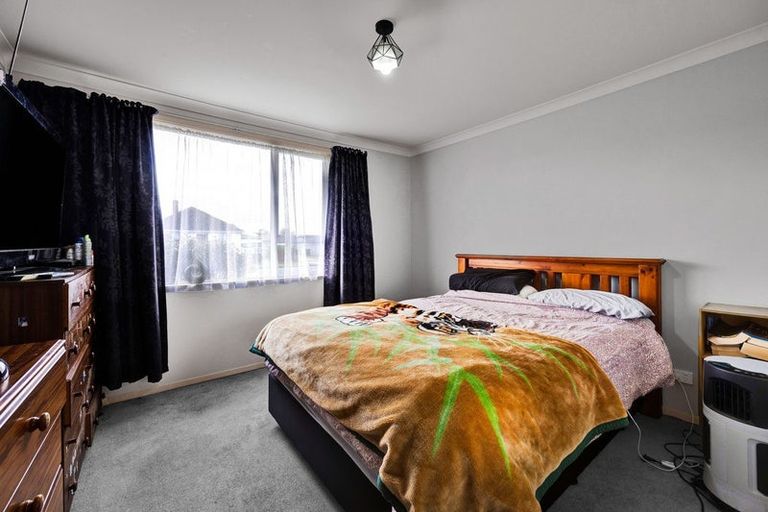 Photo of property in 3 Laurent Vc Street, Hawera, 4610