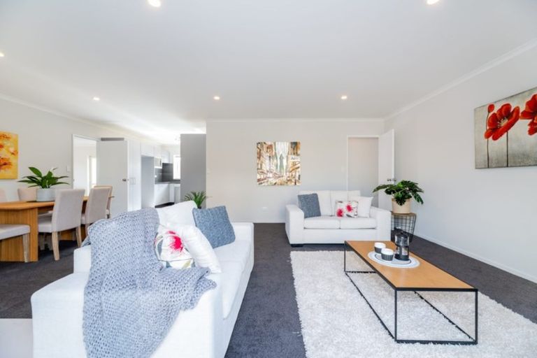 Photo of property in 12 Glenpark Place, Favona, Auckland, 2024
