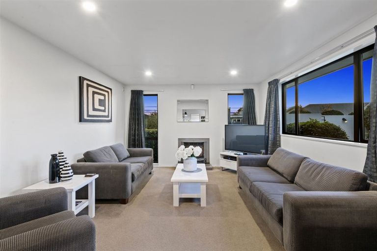 Photo of property in 5 Bernadette Street, Aidanfield, Christchurch, 8025