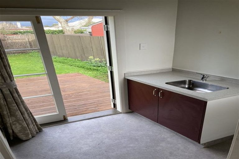 Photo of property in 12 Hosking Place, Masterton, 5810