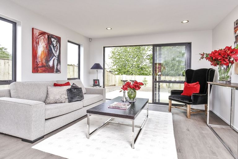 Photo of property in 80b Millbrook Road, Henderson, Auckland, 0612