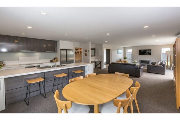 Photo of property in 14 Bayliss Drive, Kaiapoi, 7630