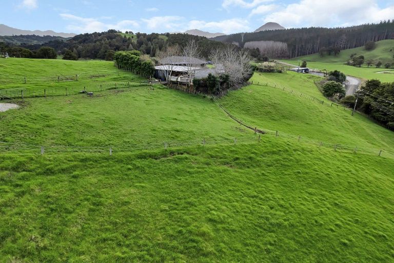 Photo of property in 1488 Kirikopuni Road, Tangiteroria, 0381