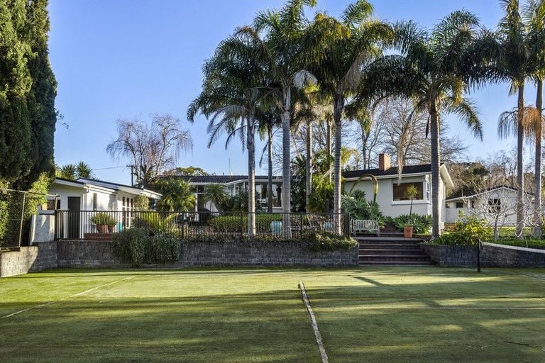 Photo of property in 81 Sunnybrae Road, Hillcrest, Auckland, 0627