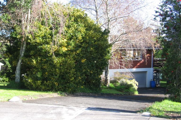 Photo of property in 18 Pine Terrace, Howick, Auckland, 2014
