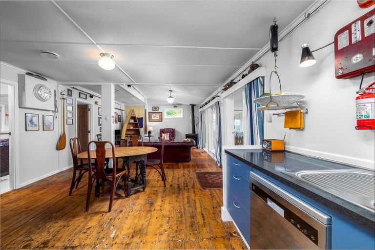 Photo of property in 30 Florance Avenue, Russell, 0202