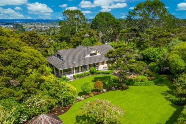 Photo of property in 5 Emily Lane, Greenhithe, Auckland, 0632