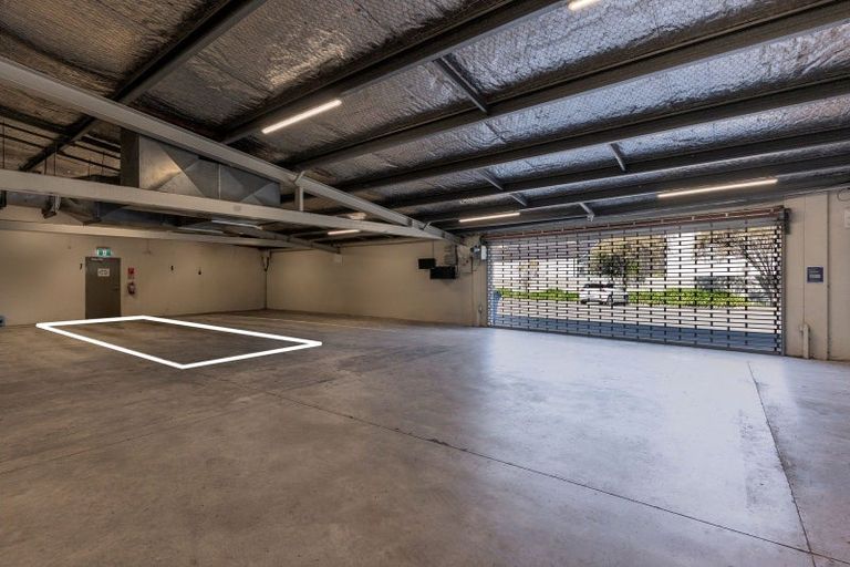 Photo of property in Admiralty Courts, 7/42 Marriner Street, Sumner, Christchurch, 8081