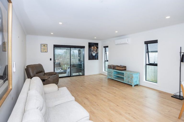 Photo of property in 6 Kapua Crescent, Rototuna North, Hamilton, 3210