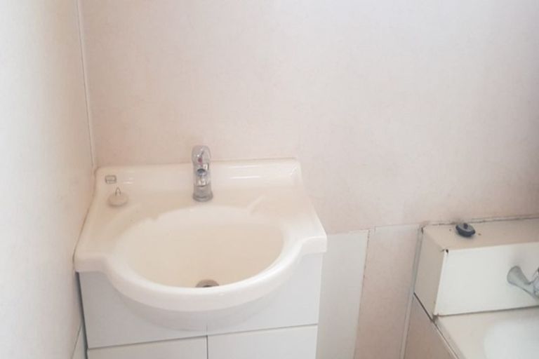 Photo of property in 35 Hatrick Street West, Whanganui, 4500