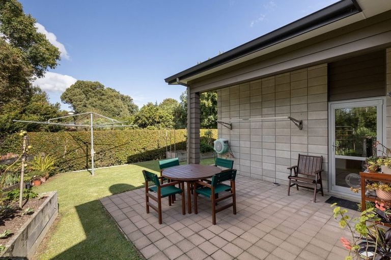 Photo of property in 16 Kayelene Place, Omokoroa, 3114