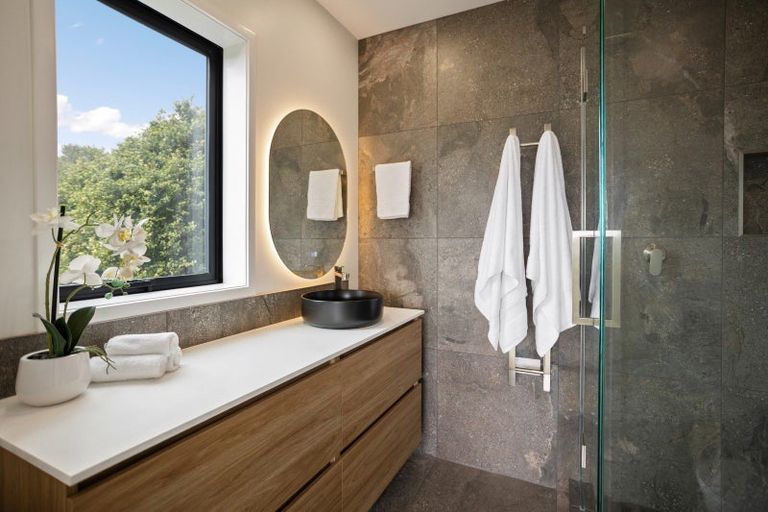 Photo of property in 1a Tarapatiki Drive, Whitianga, 3510