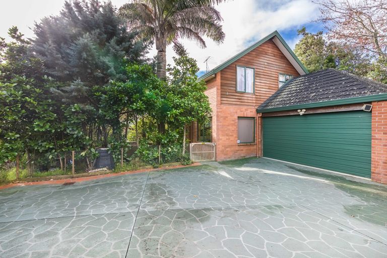 Photo of property in 94c Colwill Road, Massey, Auckland, 0614