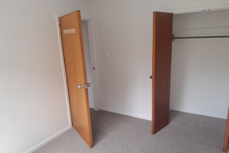 Photo of property in 1/2 Northwick Place, Hillcrest, Auckland, 0627