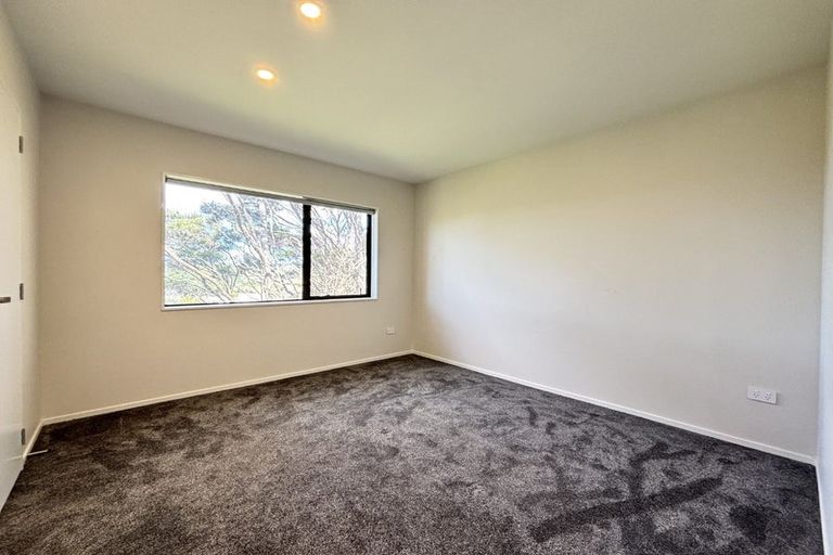 Photo of property in 29c West Harbour Drive, West Harbour, Auckland, 0618