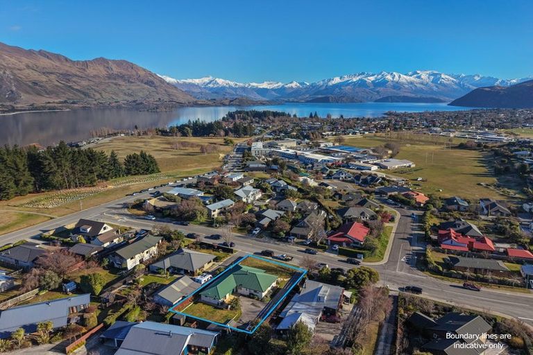 Photo of property in 7 Kings Drive, Wanaka, 9305