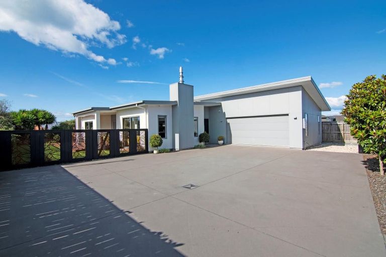 Photo of property in 7 Memorial Drive, Motueka, 7120