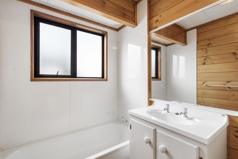 Photo of property in 17 Philip Street, Putaruru, 3411