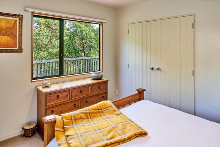 Photo of property in 81 Sea Vista Drive, Pukerua Bay, 5026