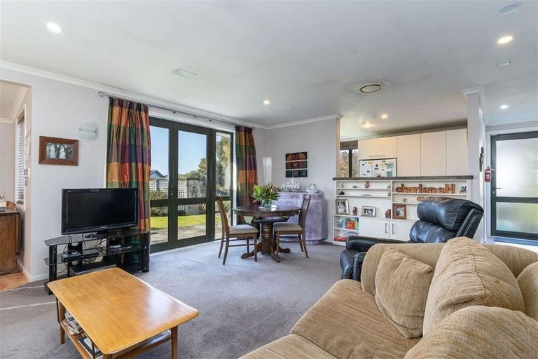 Photo of property in 22c Lansdowne Crescent, Lansdowne, Masterton, 5810