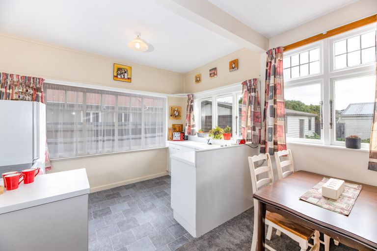 Photo of property in 315 Breezes Road, Aranui, Christchurch, 8061