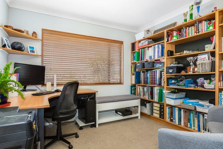 Photo of property in 81 The Masthead, Whitby, Porirua, 5024