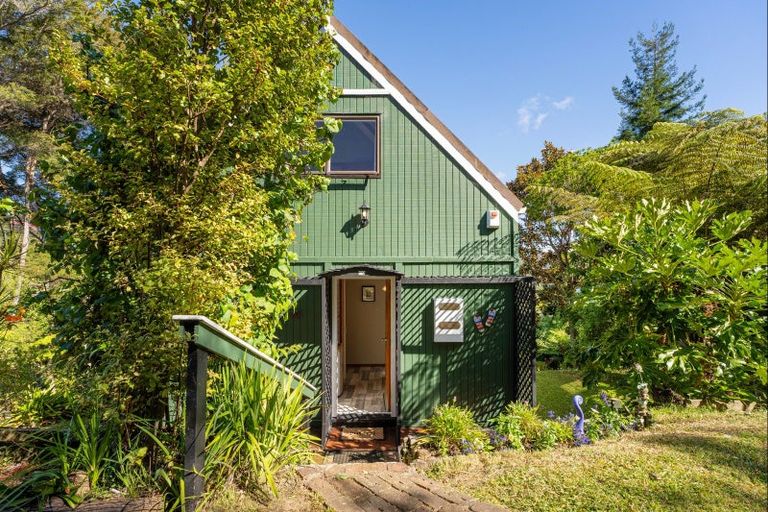 Photo of property in 60 Gallagher Drive, Tairua, 3508
