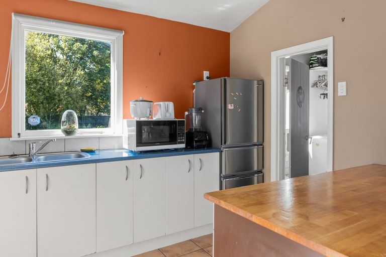 Photo of property in 36 Olliviers Road, Phillipstown, Christchurch, 8011