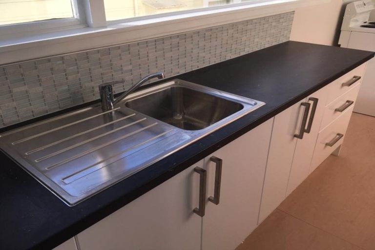 Photo of property in 73 Wilson Street, Newtown, Wellington, 6021