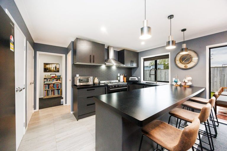 Photo of property in 8 Butler Place, Fitzherbert, Palmerston North, 4410