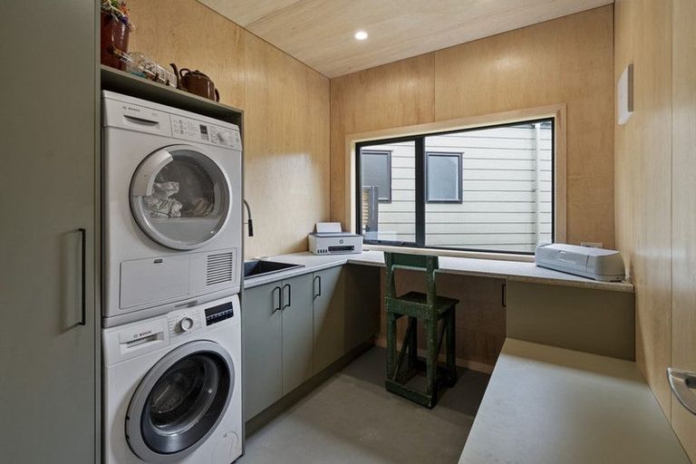 Photo of property in 33 Glasgow Street, Bell Block, New Plymouth, 4312