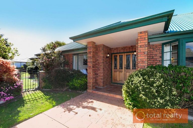 Photo of property in 28 Riverton Terrace, Halswell, Christchurch, 8025