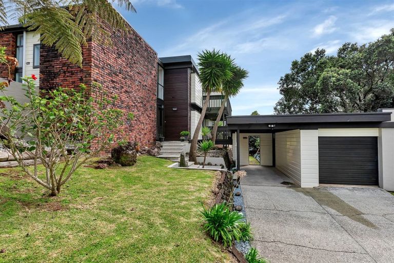 Photo of property in 17 Kowhai Park Road, Maunu, Whangarei, 0110