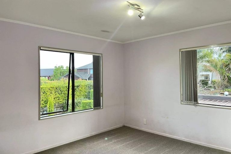 Photo of property in 49 Marina View Drive, West Harbour, Auckland, 0618