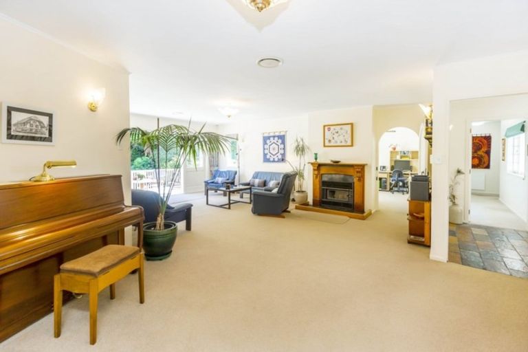 Photo of property in 23 Crest Road, Akatarawa, Upper Hutt, 5372