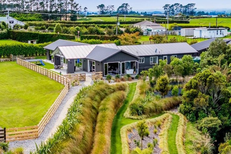 Photo of property in 423 Cardiff Road, Pembroke, Stratford, 4391