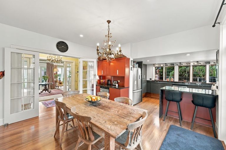 Photo of property in 17 Heaton Rhodes Place, Cashmere, Christchurch, 8022