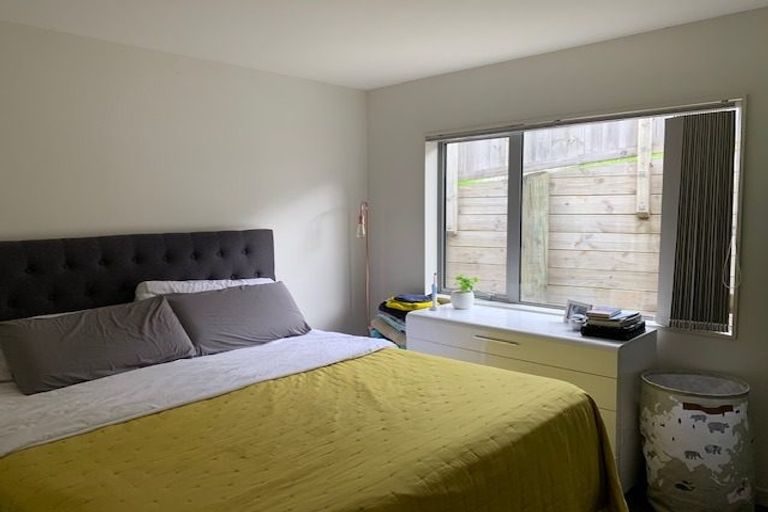 Photo of property in 12a Withers Road, Glen Eden, Auckland, 0602