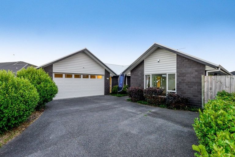 Photo of property in 5 Astelia Lane, Rototuna North, Hamilton, 3210
