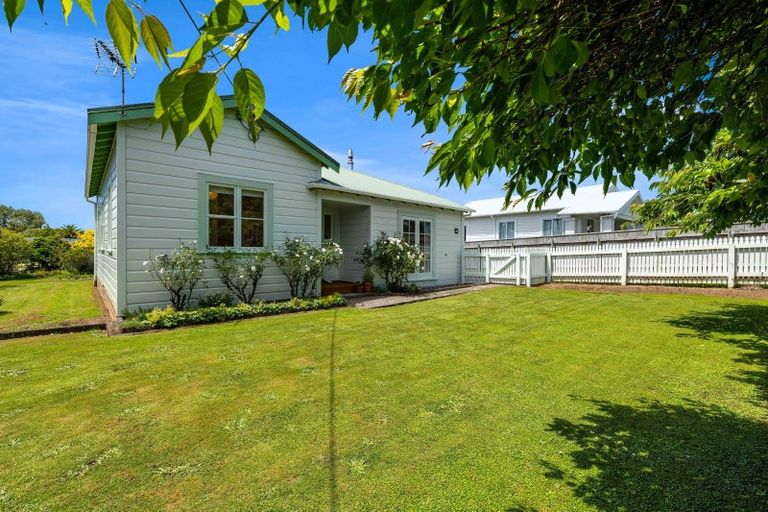 Photo of property in 36 Cordelia Street, Stratford, 4332