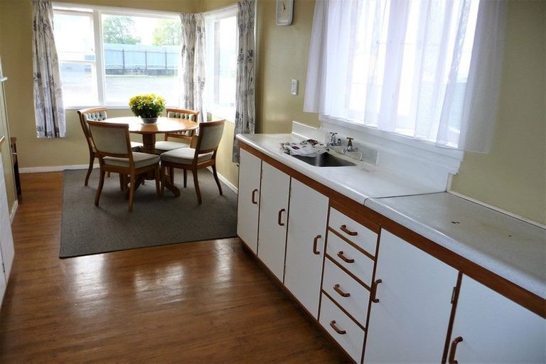 Photo of property in 100 Arapuni Street, Putaruru, 3411