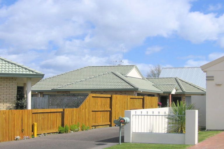 Photo of property in 23 Rosberg Place, Mount Maunganui, 3116
