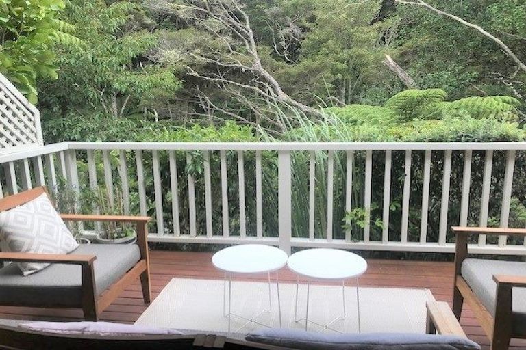 Photo of property in 4/12 Herons Way, Northcote, Auckland, 0627