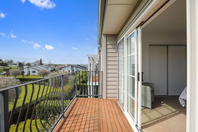 Photo of property in 49 Chateau Crescent, Rangatira Park, Taupo, 3330