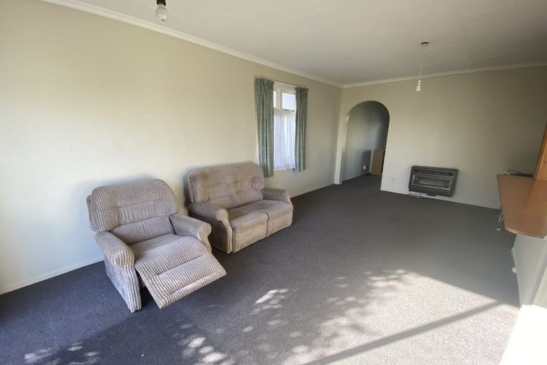 Photo of property in 123 Pendarves Street, New Plymouth, 4312