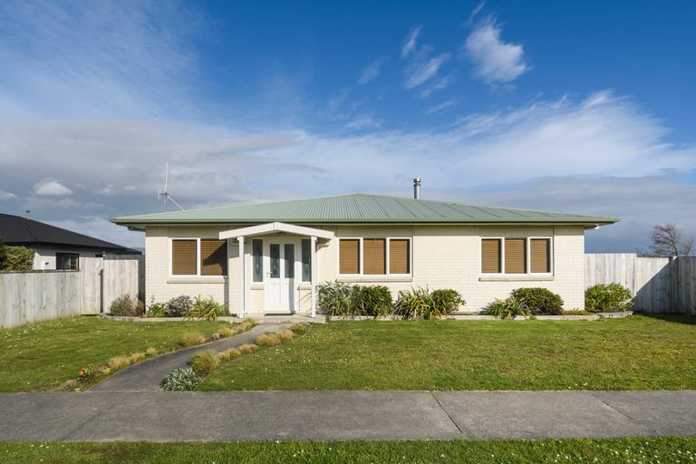 Property details for 93 Parnell Heights, Kelvin Grove, Palmerston North